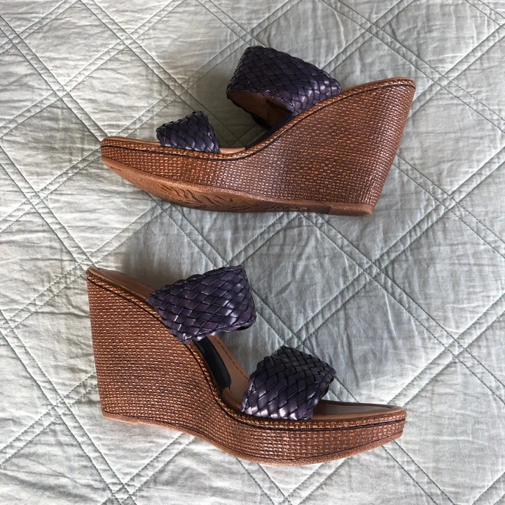 b.o.c. Wedge Sandals - Picture 4 of 9